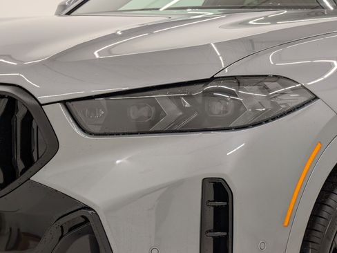 New 2026 BMW X6 xDrive40i image 11