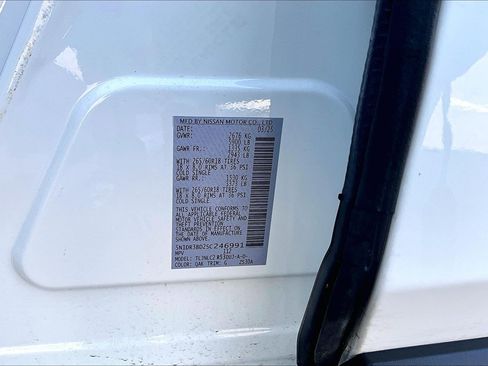 Used 2025 Nissan Pathfinder Rock Creek AWD/4WD image 9