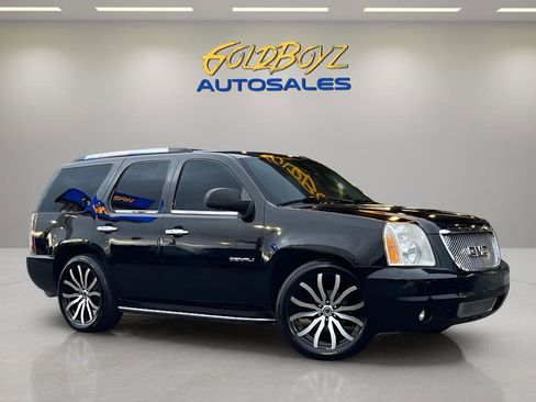 Used 2007 GMC Yukon Denali image 1