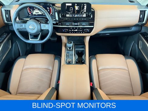 Used 2023 Nissan Pathfinder Platinum w/ Lighting Package (N93) AWD/4WD image 25