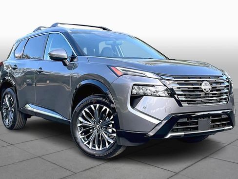 New 2026 Nissan Rogue Platinum image 2