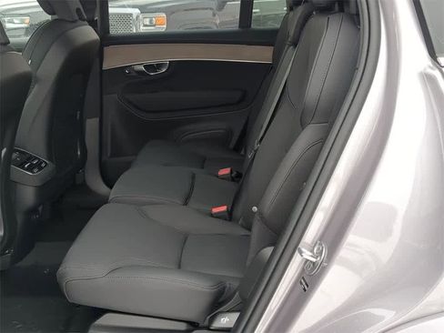 New 2026 Volvo XC90 B5 Plus w/ Protection Package Premier image 18