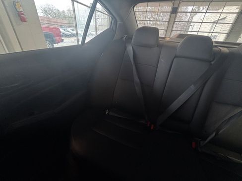 Used 2025 Nissan Altima 2.5 SV image 40