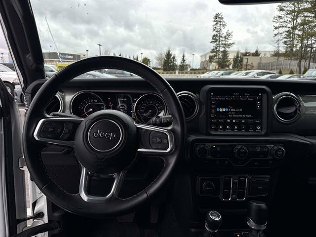Used 2022 Jeep Wrangler Unlimited Sahara AWD/4WD image 8