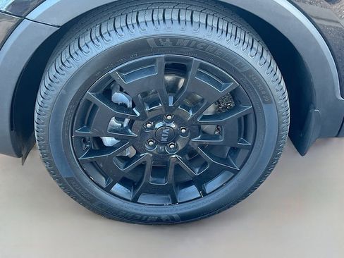 Used 2021 Kia Telluride SX w/ SX Prestige Package image 32