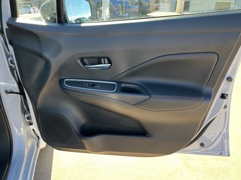 New 2025 Nissan Versa SR w/ Trunk Package image 22
