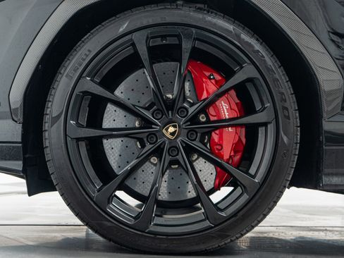 Used 2021 Lamborghini Urus AWD/4WD image 10