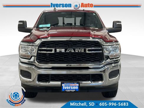 Used 2024 RAM 2500 Tradesman w/ Chrome Appearance Group AWD/4WD image 3
