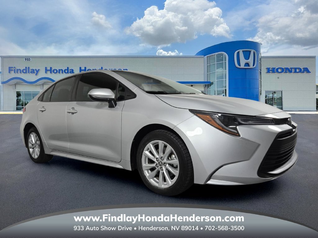 Used 2024 Toyota Corolla LE w/ LE Convenience Package FWD image 1