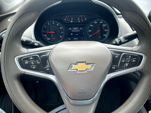 Used 2022 Chevrolet Malibu LT image 23