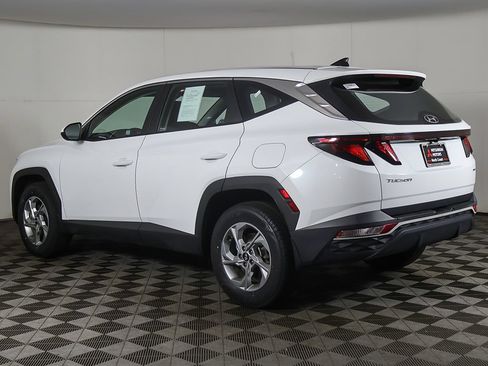 Used 2023 Hyundai Tucson SE AWD/4WD image 8