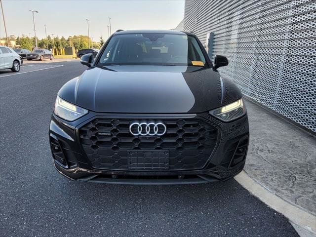 Used 2023 Audi Q5 2.0T Premium Plus w/ Premium Plus Package AWD/4WD image 11