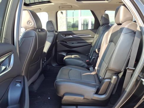 Used 2020 Buick Enclave Avenir w/ Avenir Technology Package image 22