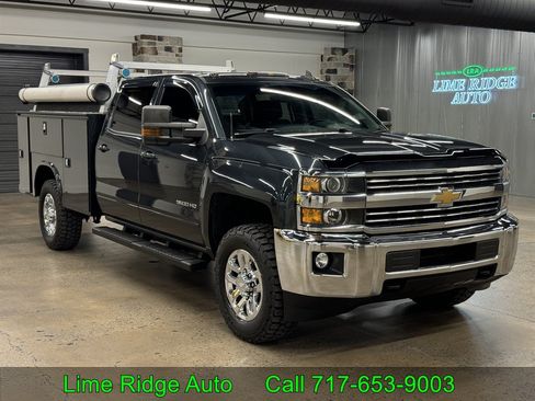 Used 2017 Chevrolet Silverado 3500 LT w/ Snow Plow Prep Package AWD/4WD image 1