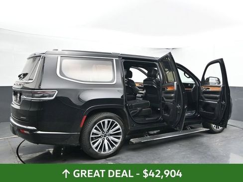 Used 2022 Jeep Grand Wagoneer Series III AWD/4WD image 63