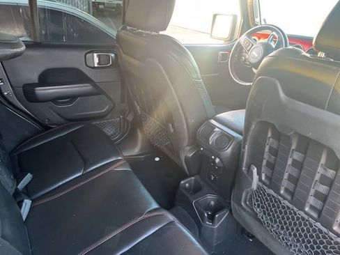 Used 2018 Jeep Wrangler Unlimited Rubicon image 8