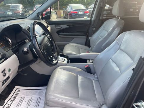 Used 2016 Honda Pilot Touring image 14