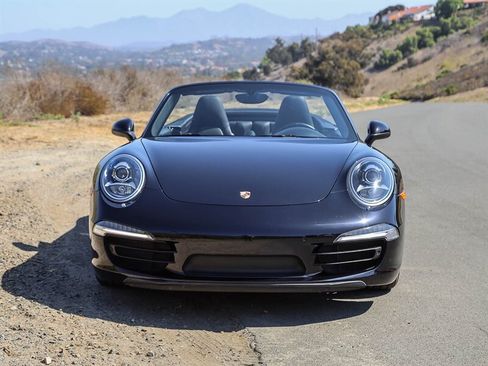 Used 2015 Porsche 911 Carrera 4S AWD/4WD image 2