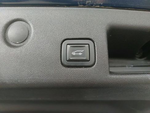 Used 2019 Chevrolet Equinox LT image 13