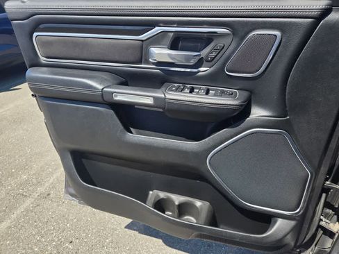 Used 2020 RAM 1500 Laramie AWD/4WD image 19