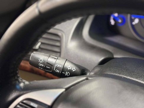 Used 2011 Honda Crosstour EX-L image 37