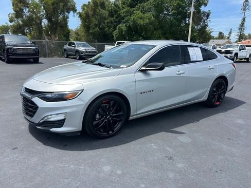 Used 2021 Chevrolet Malibu LT w/ Leather Package FWD image 3