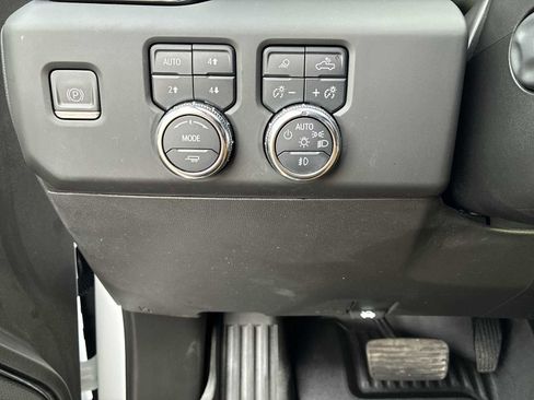 Certified 2023 GMC Sierra 1500 AT4 w/ Technology Package image 18