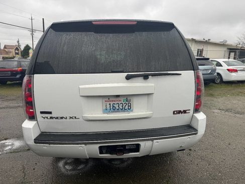 Used 2009 GMC Yukon XL Denali image 8