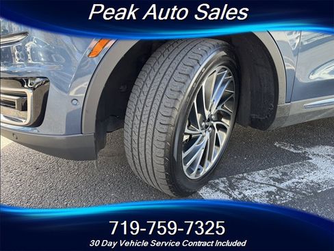 Used 2019 Lincoln Nautilus Reserve image 10