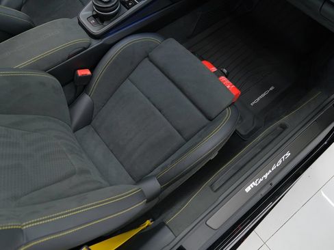 Used 2026 Porsche 911 Targa 4 GTS AWD/4WD image 17