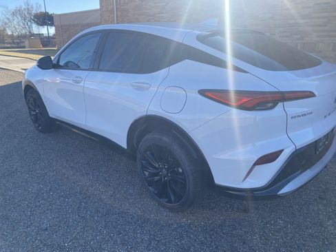 Used 2024 Buick Envista Sport Touring image 5