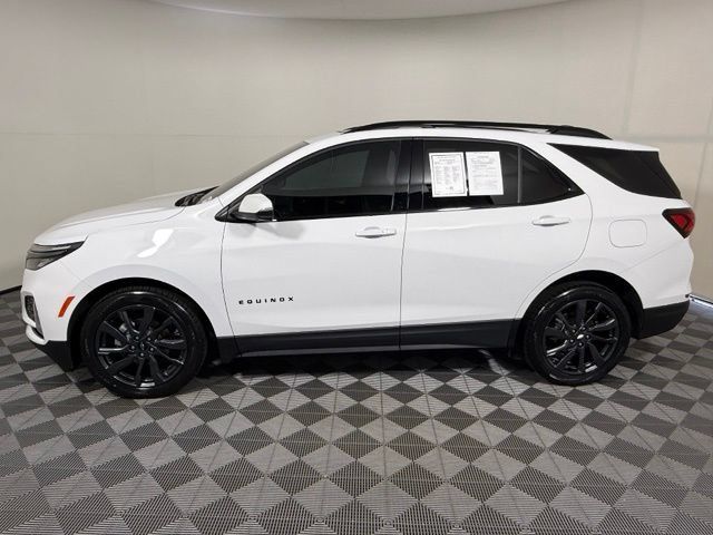Used 2022 Chevrolet Equinox RS w/ RS Leather Package FWD image 3