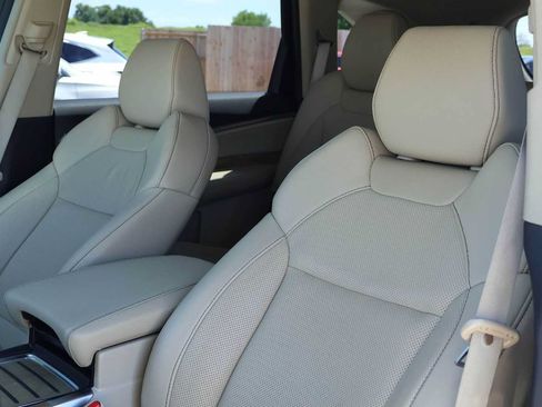 Used 2019 Acura MDX SH-AWD w/ Technology Package image 11