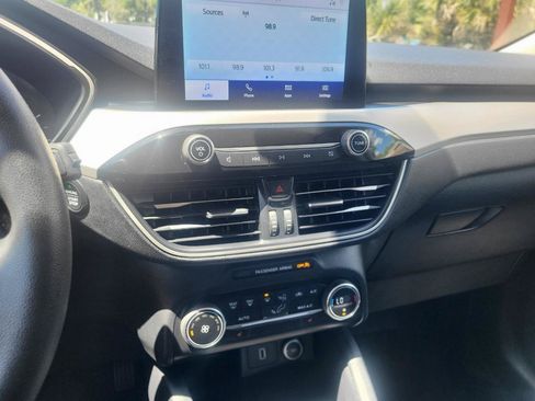 Used 2020 Ford Escape SE FWD image 61