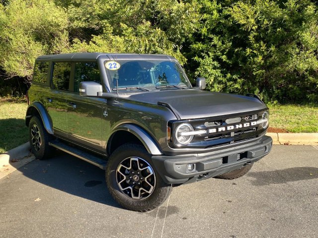 Used 2022 Ford Bronco Outer Banks AWD/4WD image 1