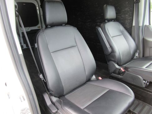 Used 2024 Ford Transit 250 148 Medium Roof w/ Load Area Protection Package RWD image 9