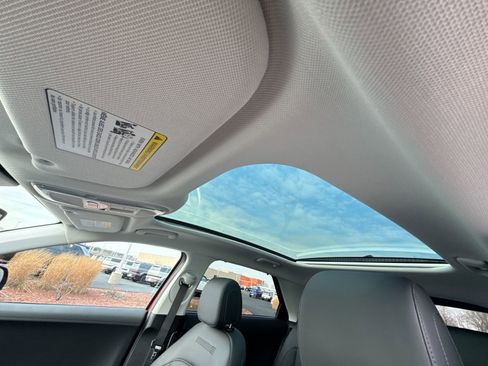 New 2026 Hyundai Ioniq 5 Limited image 24