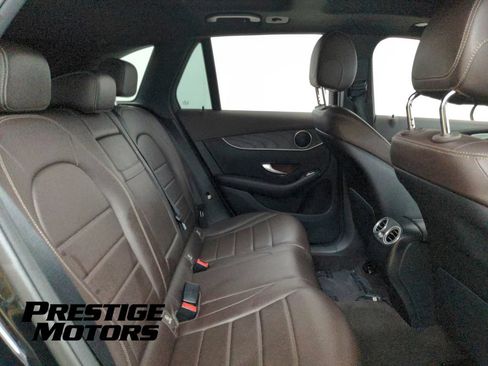 Used 2018 Mercedes-Benz GLC 300 4MATIC image 28