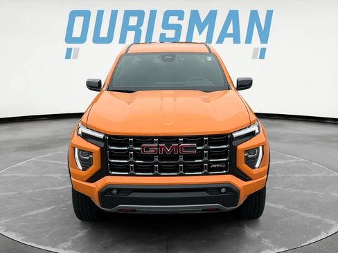 Used 2025 GMC Canyon AT4 w/ LPO, Off Road Lift Package AWD/4WD image 9