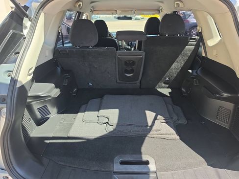 Used 2016 Nissan Rogue S AWD/4WD image 21