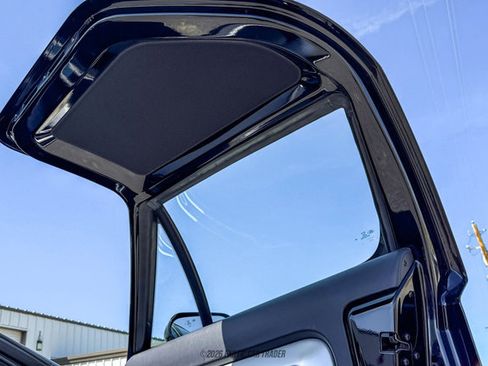 Used 2005 Ford GT image 65