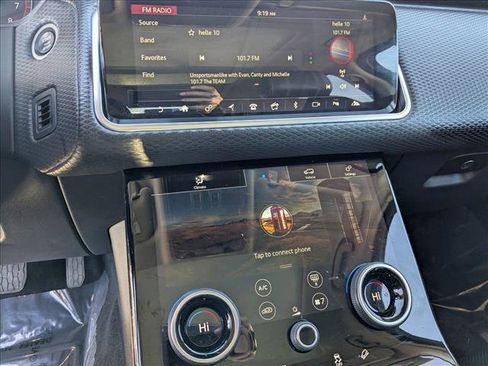 Used 2018 Land Rover Range Rover Velar S image 13