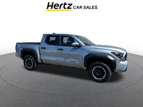 Used 2025 Toyota Tacoma TRD Off-Road image 1