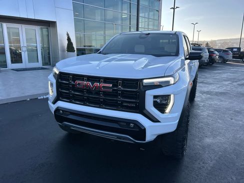 Used 2023 GMC Canyon AT4X image 3