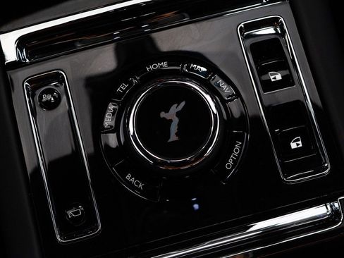 Used 2025 Rolls-Royce Spectre w/ Spectre Launch Package image 31