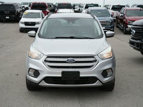 Used 2018 Ford Escape SE w/ Ford Safe & Smart Package AWD/4WD image 2