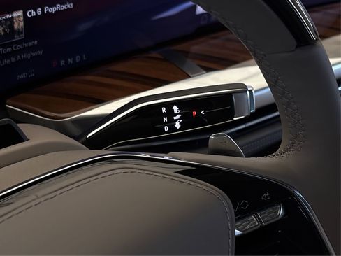 New 2026 Cadillac Escalade ESV Platinum Sport image 31