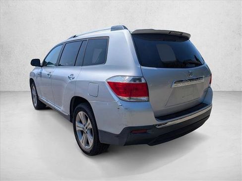 Used 2012 Toyota Highlander Limited w/ Tow Pkg AWD/4WD image 7