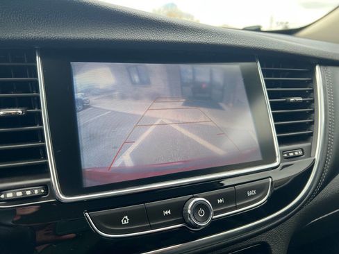 Used 2018 Buick Encore Premium image 10