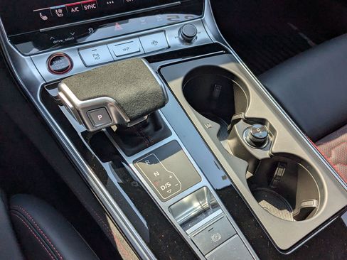 Certified 2025 Audi RS 7 Performance AWD/4WD image 26
